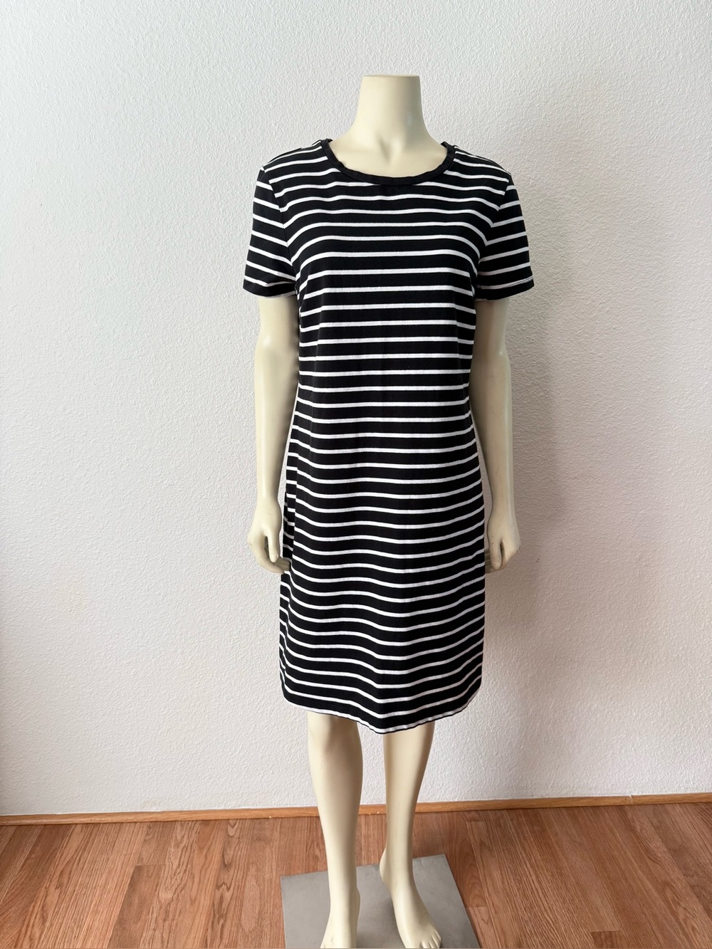 Old Navy XL Striped T-Shirt Dress Black White Short Sleeve Casual